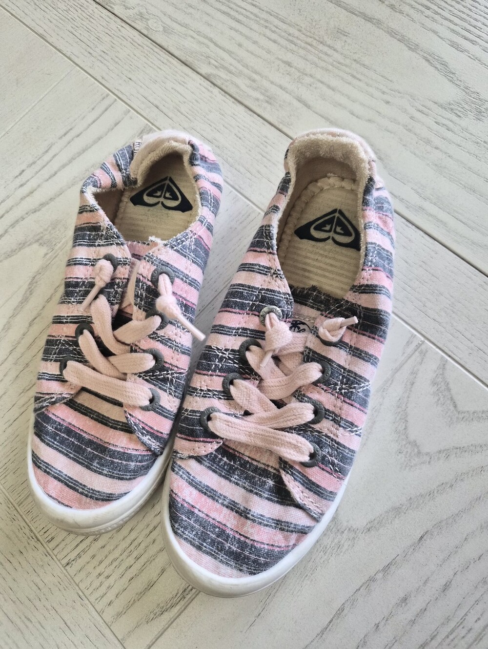 Girls Youth RG Bayshore III STRIPE Roxy Shoes Size 1
